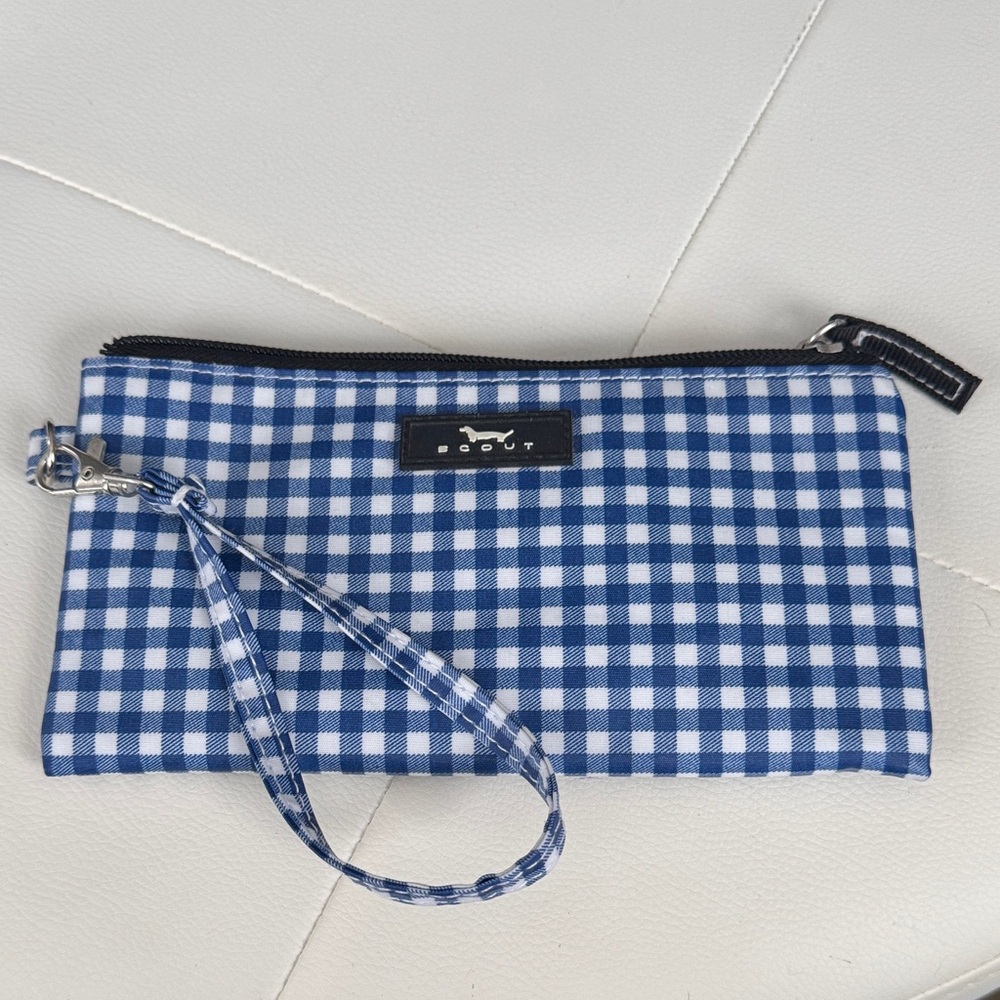 Scout Navy and White Checkered Wristlet